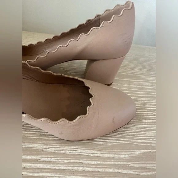 Chloe scalloped sheep waves pump. Size 38, light pastel - Picture 5 of 7